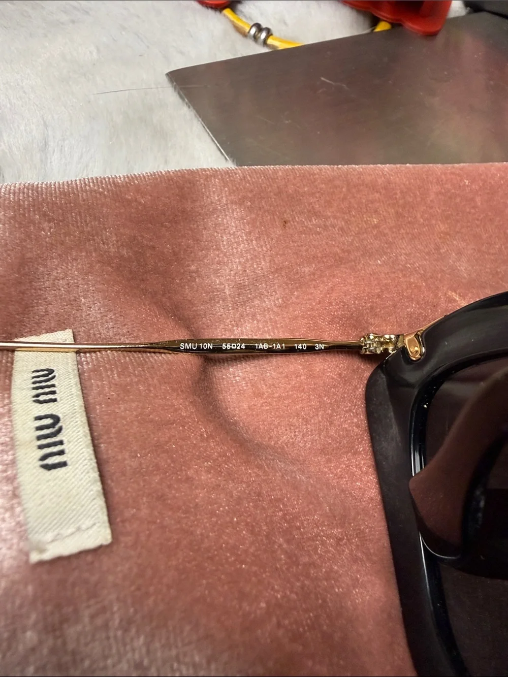 Miu Miu bold cat